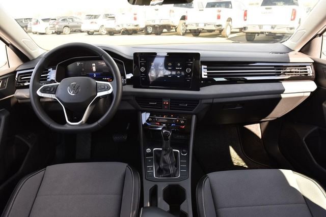 New 2026 Volkswagen Jetta SE image 7