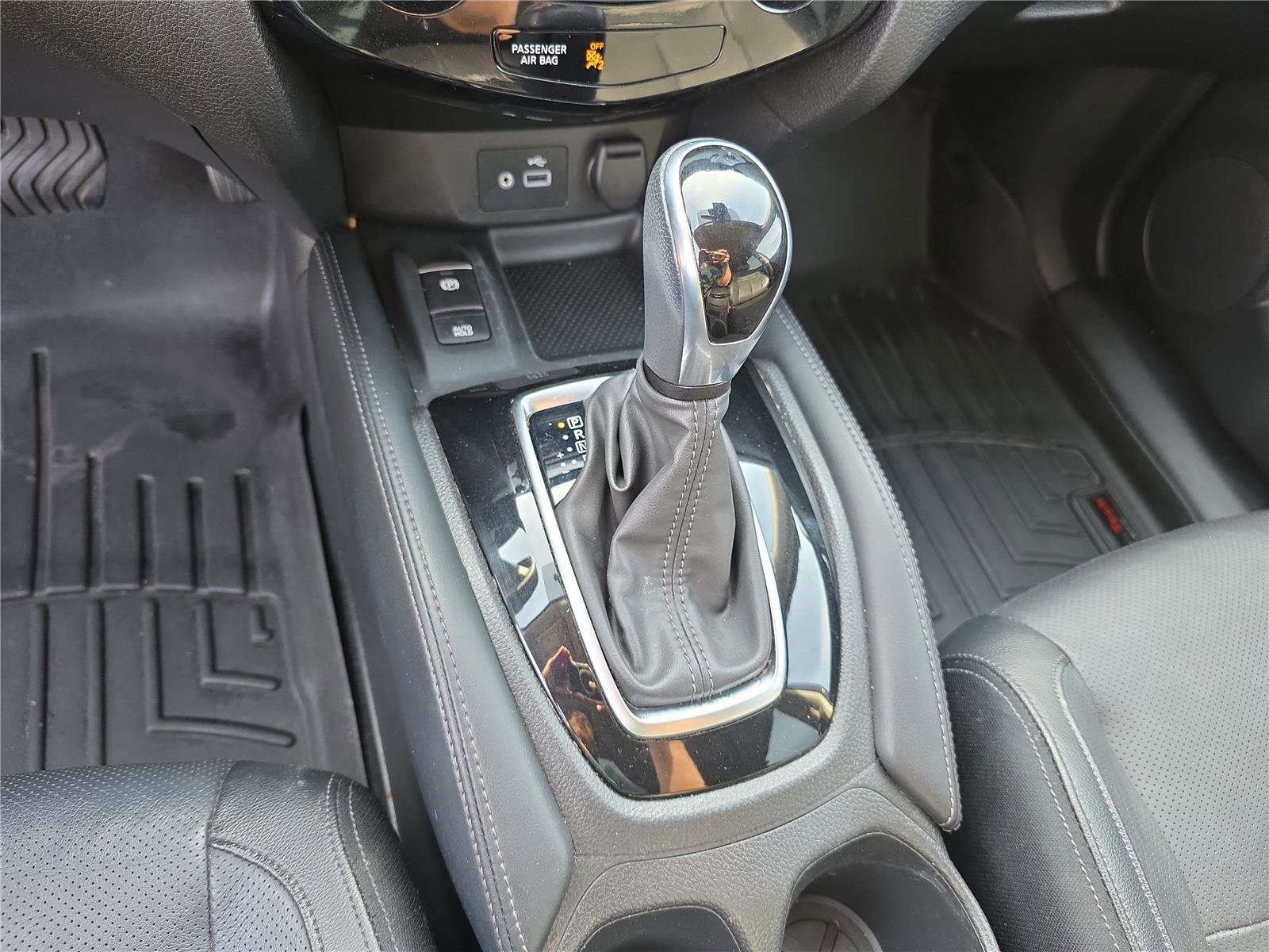 Used 2020 Nissan Rogue SL AWD/4WD image 27