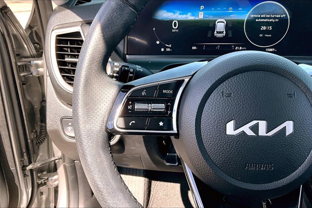 Used 2024 Kia Seltos SX w/ SX Sunroof Package image 11