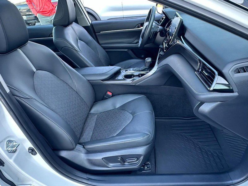 Used 2024 Toyota Camry XSE w/ Cold Weather Package image 15