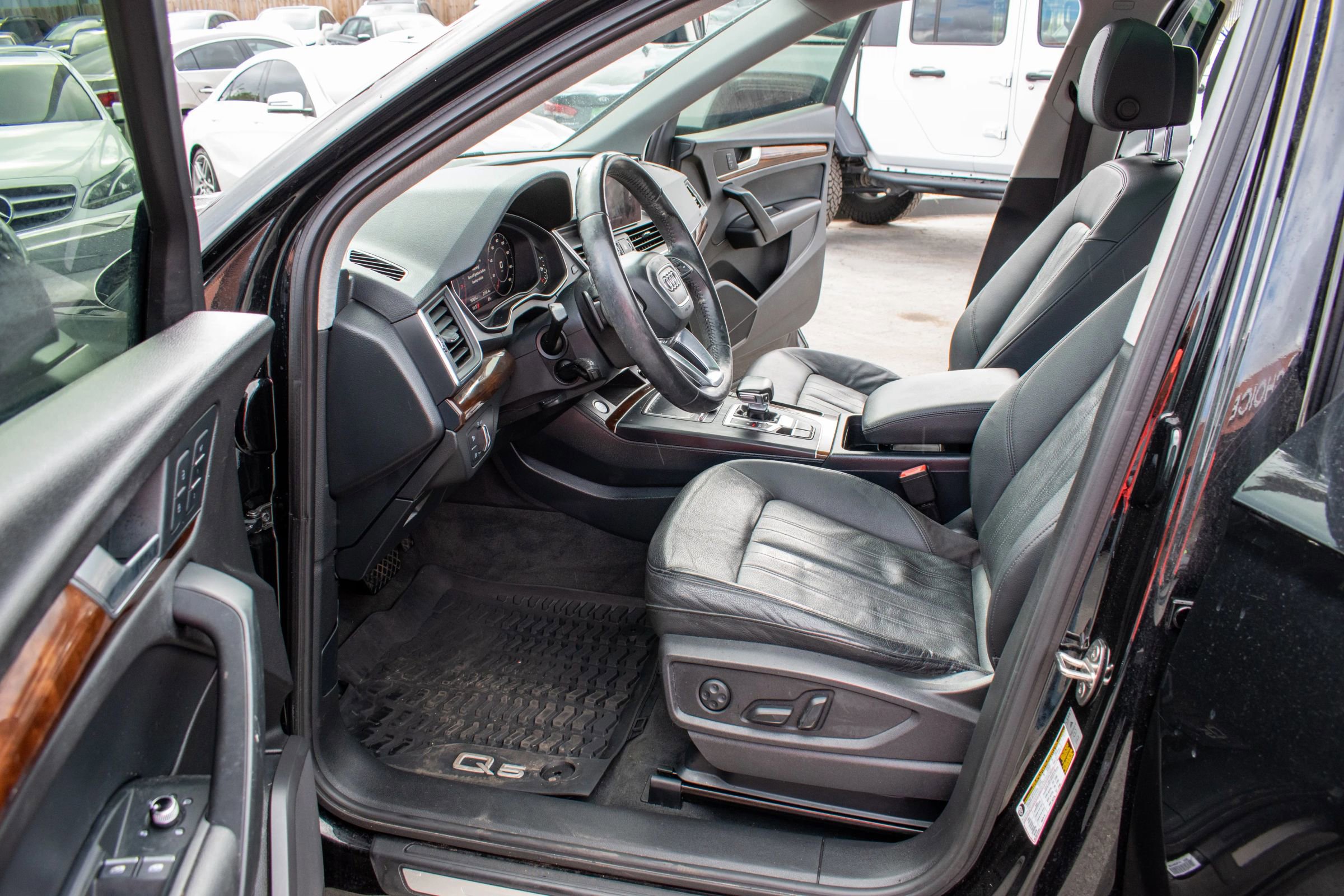 Used 2018 Audi Q5 2.0T Premium Plus w/ Premium Plus Package image 14