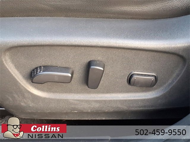 Used 2017 Nissan Rogue SL w/ SL Premium Package image 18