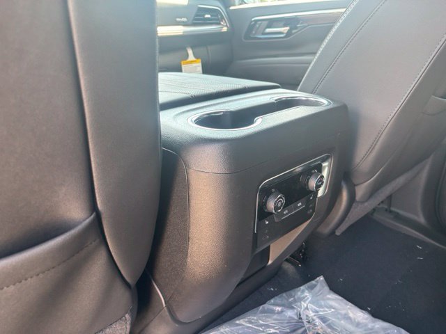 New 2026 Chevrolet Tahoe High Country w/ Sun And Tow Package AWD/4WD image 25