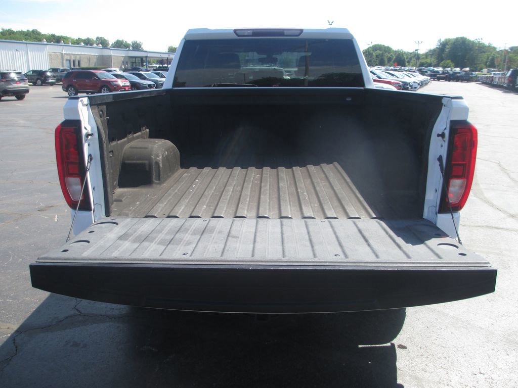 Used 2019 GMC Sierra 1500 4x4 Crew Cab w/ Convenience Package image 8