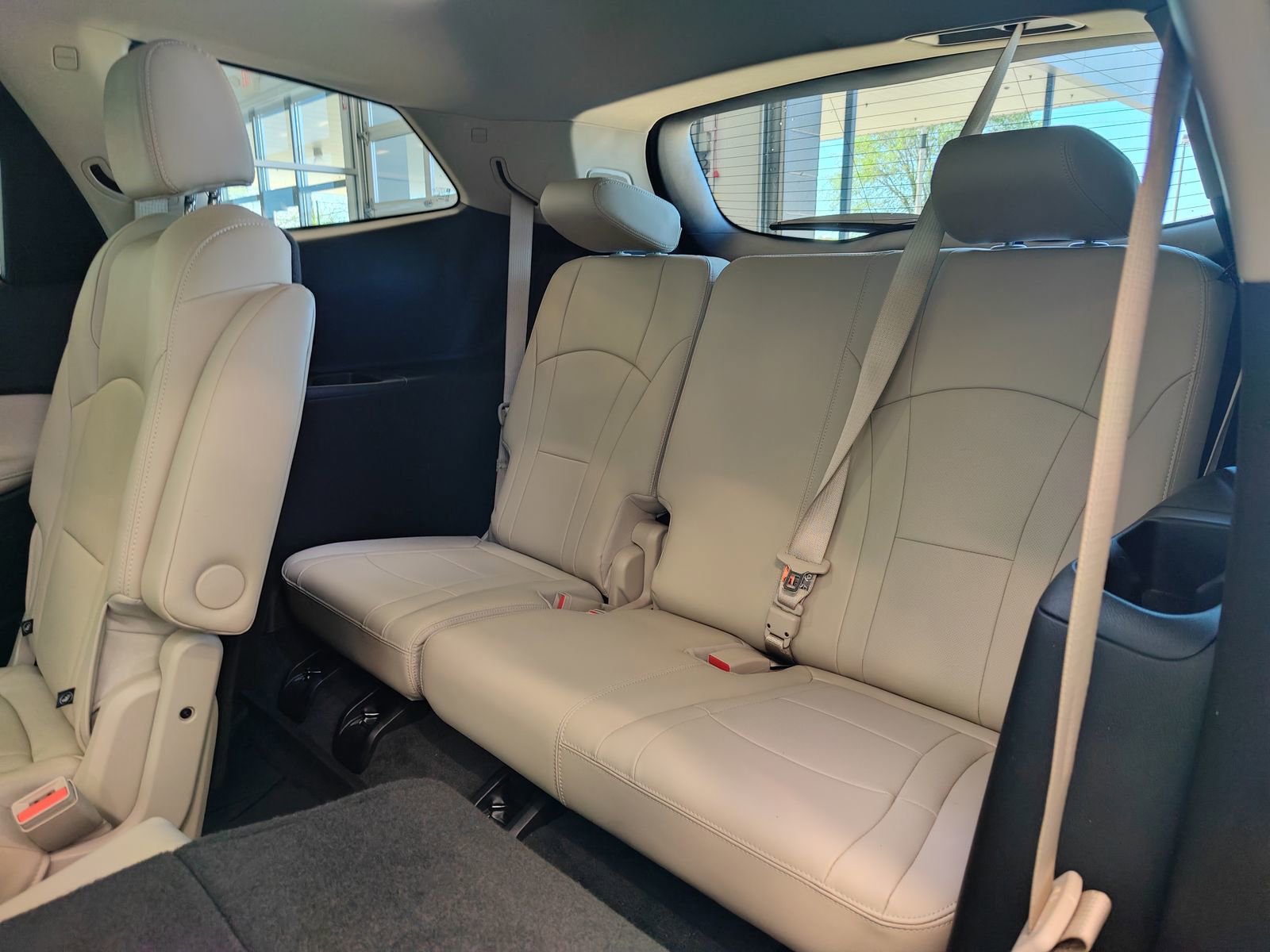 Used 2021 Buick Enclave Essence w/ Sound and Sites Package image 12