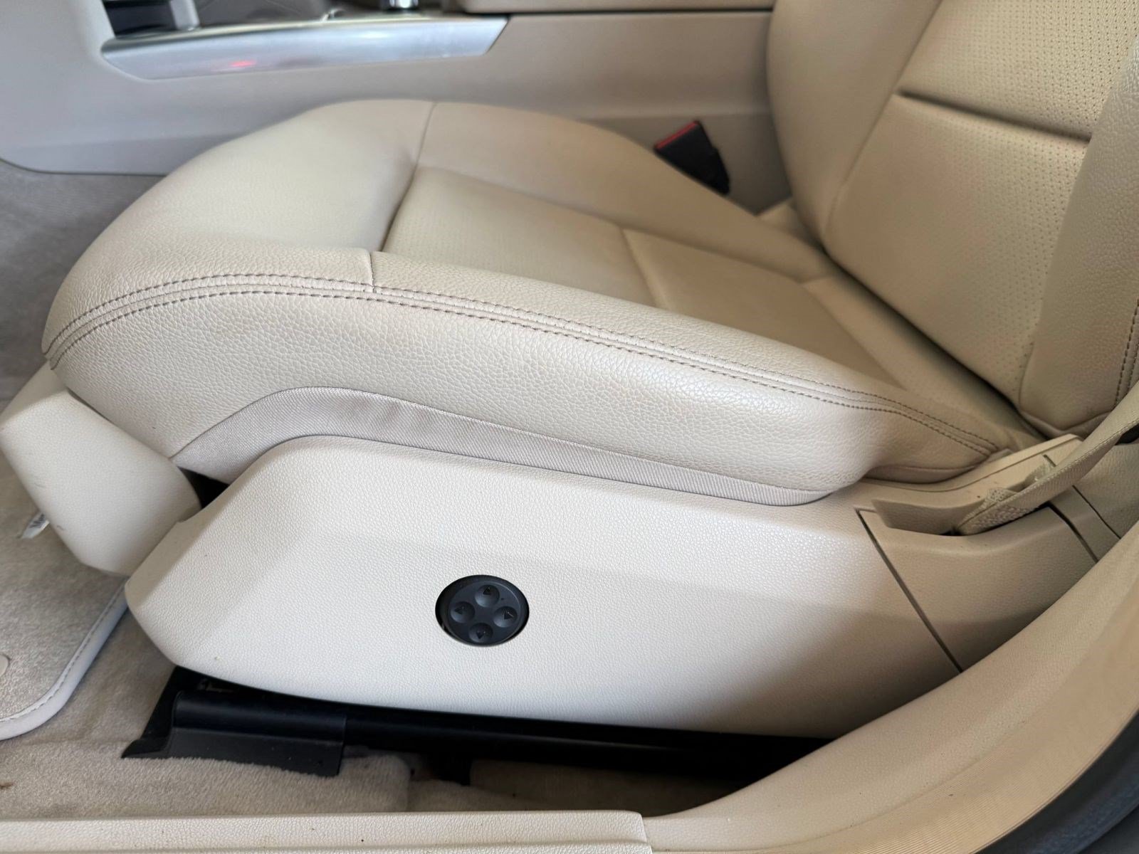 Used 2014 Mercedes-Benz E 350 Sedan image 14