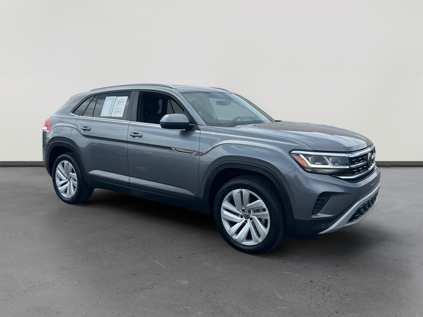 Certified 2022 Volkswagen Atlas Cross Sport SE AWD/4WD image 7