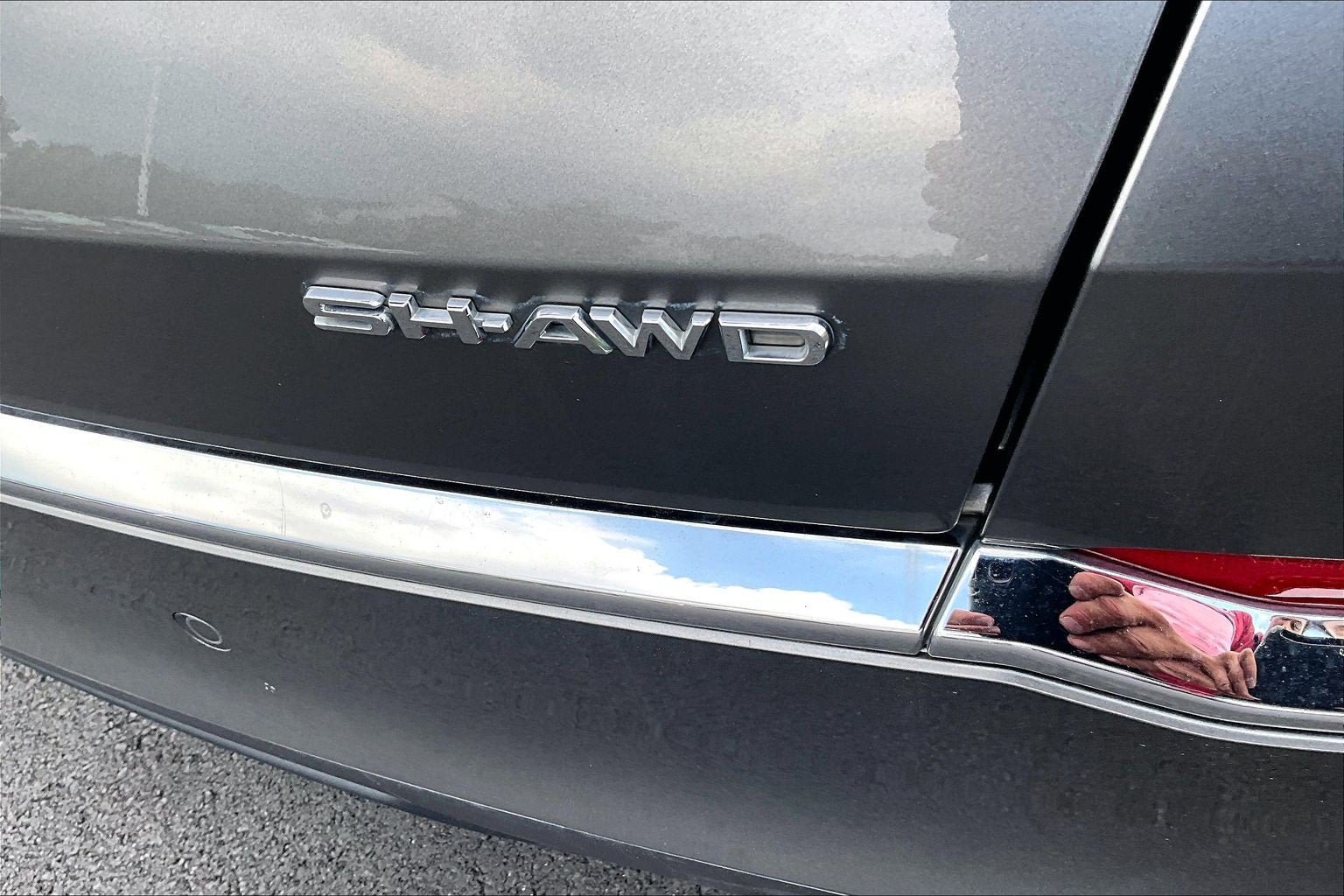 Used 2023 Acura MDX SH-AWD w/ Technology Package image 8
