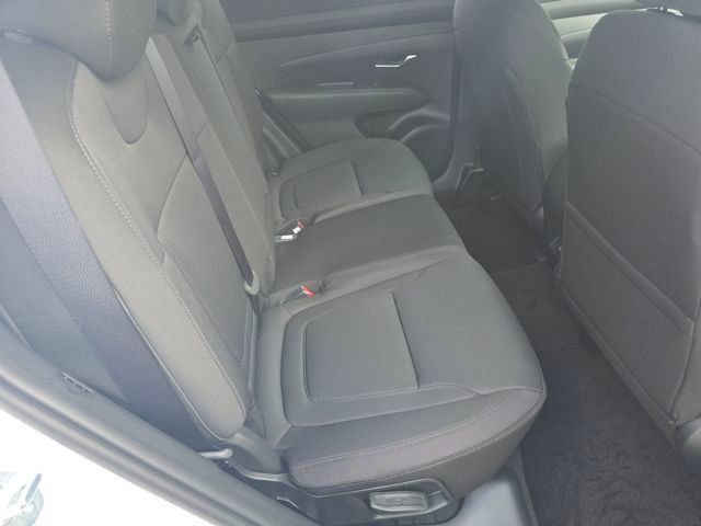 New 2026 Hyundai Tucson SE image 22