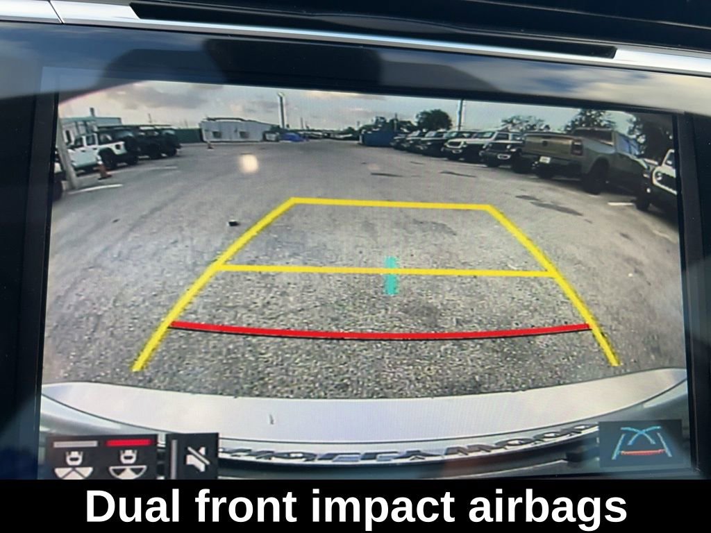 Used 2020 Toyota Camry XSE image 16