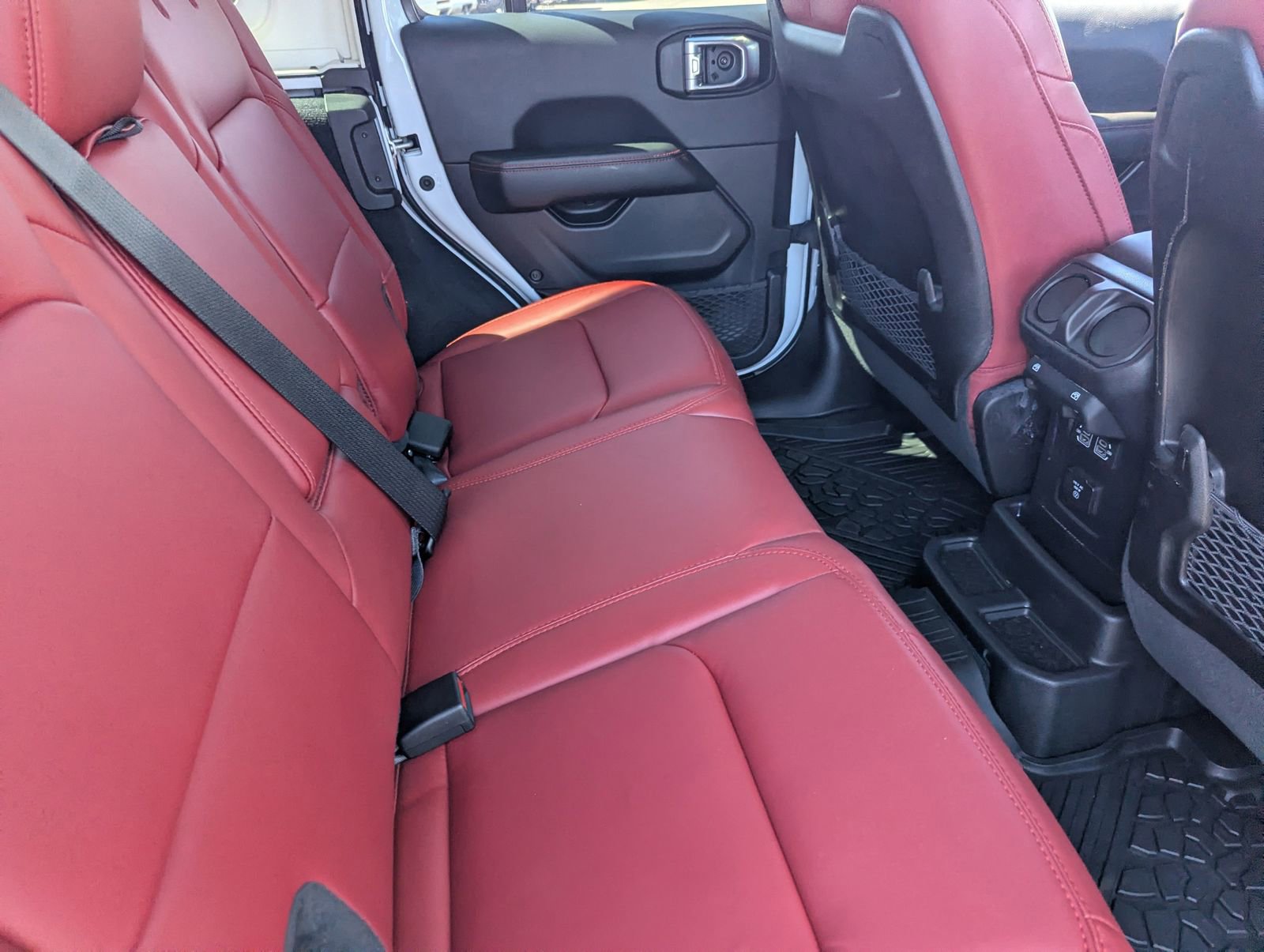 Used 2024 Jeep Wrangler Rubicon 392 image 14