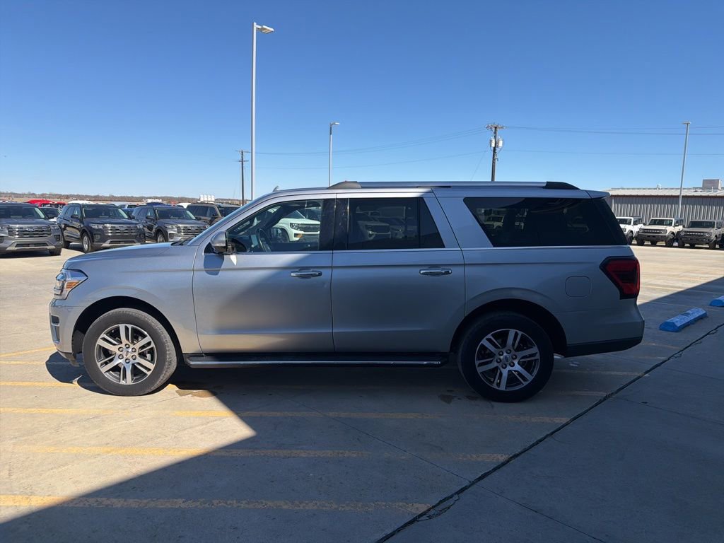 Used 2023 Ford Expedition Max Limited AWD/4WD image 4