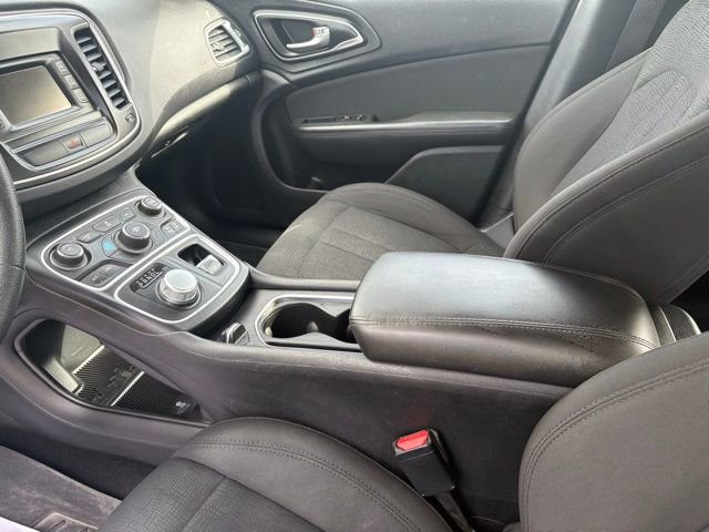 Used 2016 Chrysler 200 Limited image 15