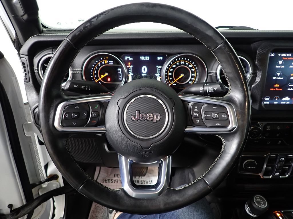 Used 2020 Jeep Gladiator Overland w/ Dual Top Group AWD/4WD image 25