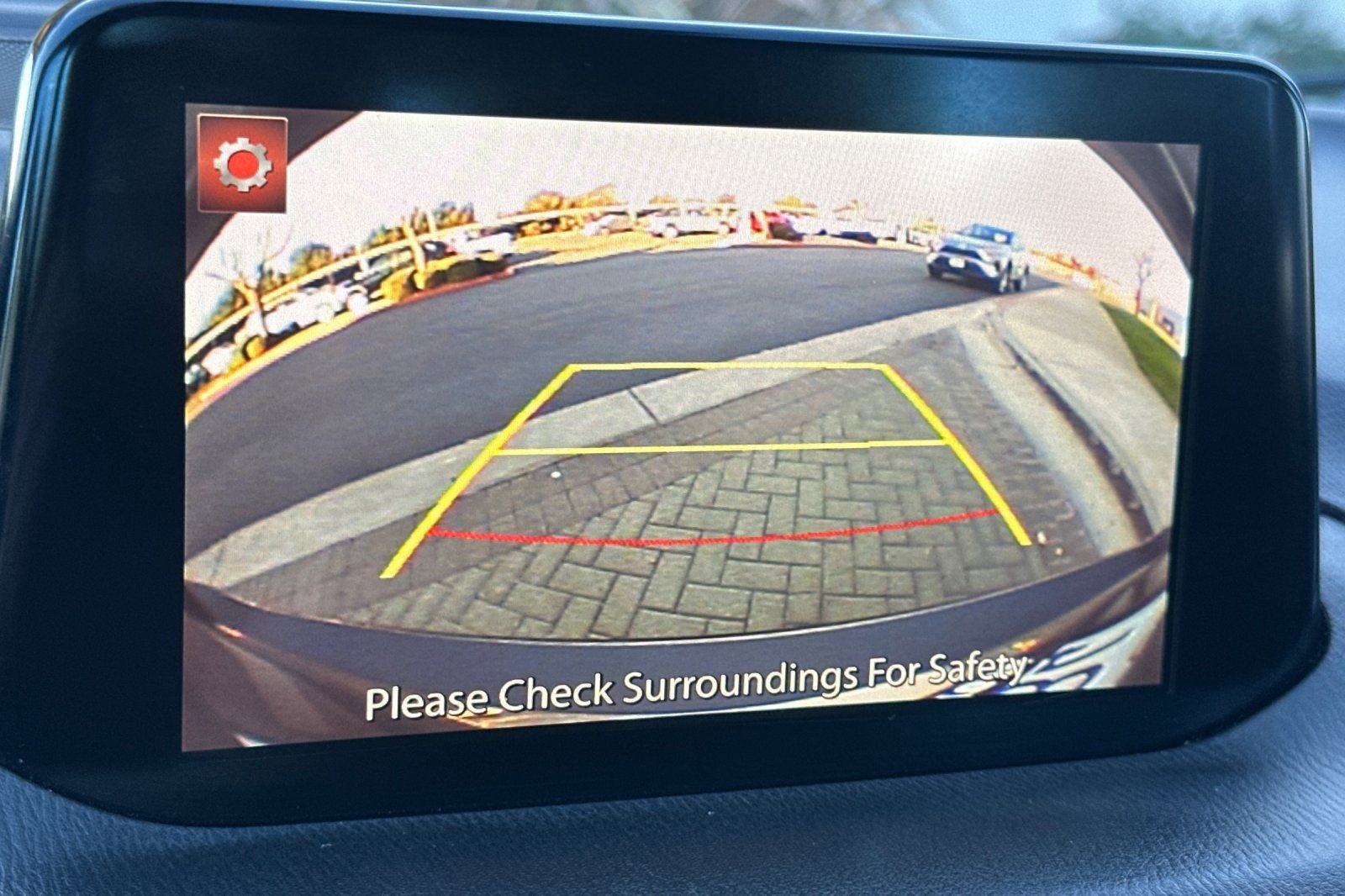 Used 2018 MAZDA MAZDA3 Touring image 21