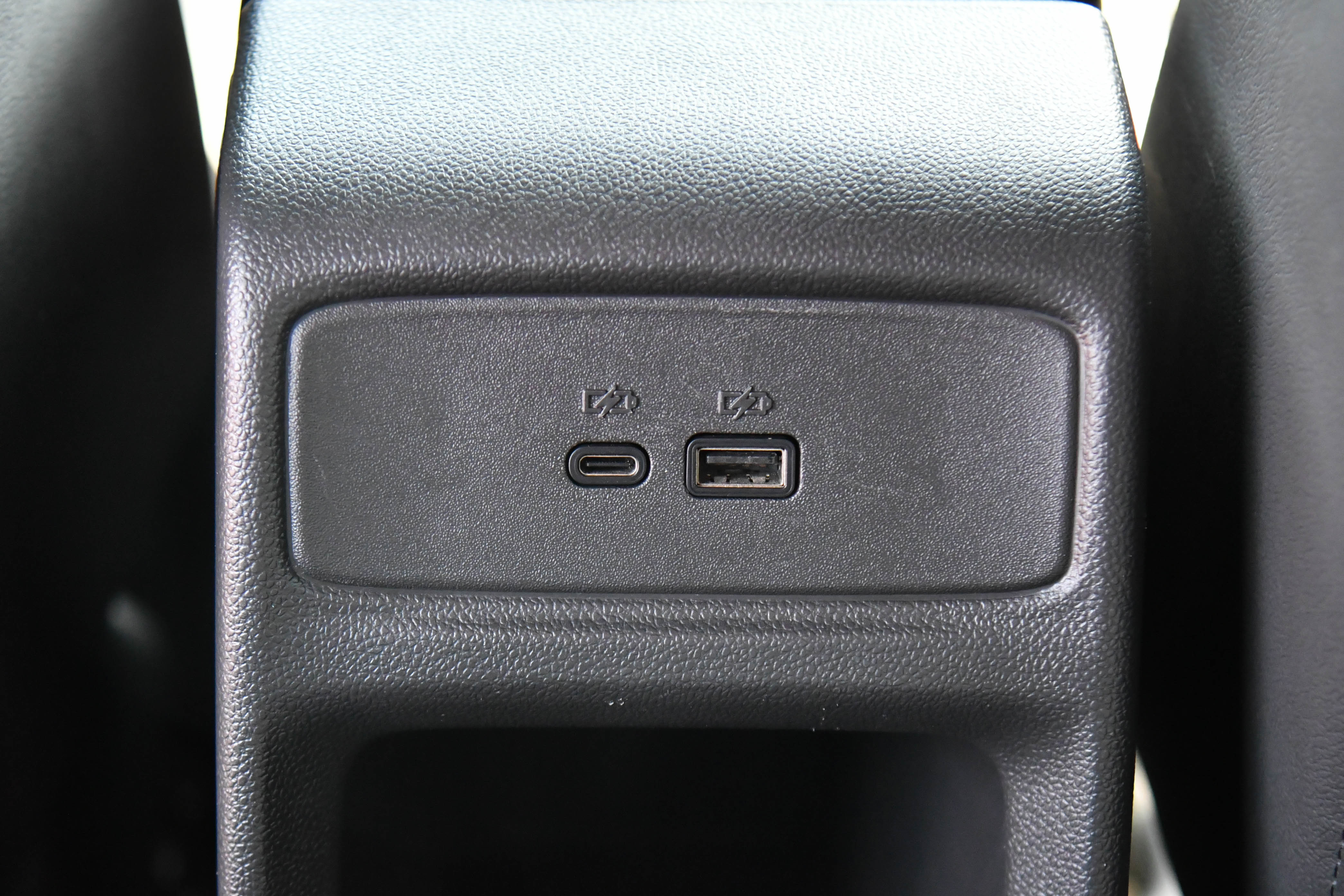 Used 2024 Chevrolet Trax RS w/ Driver Confidence Package FWD image 37
