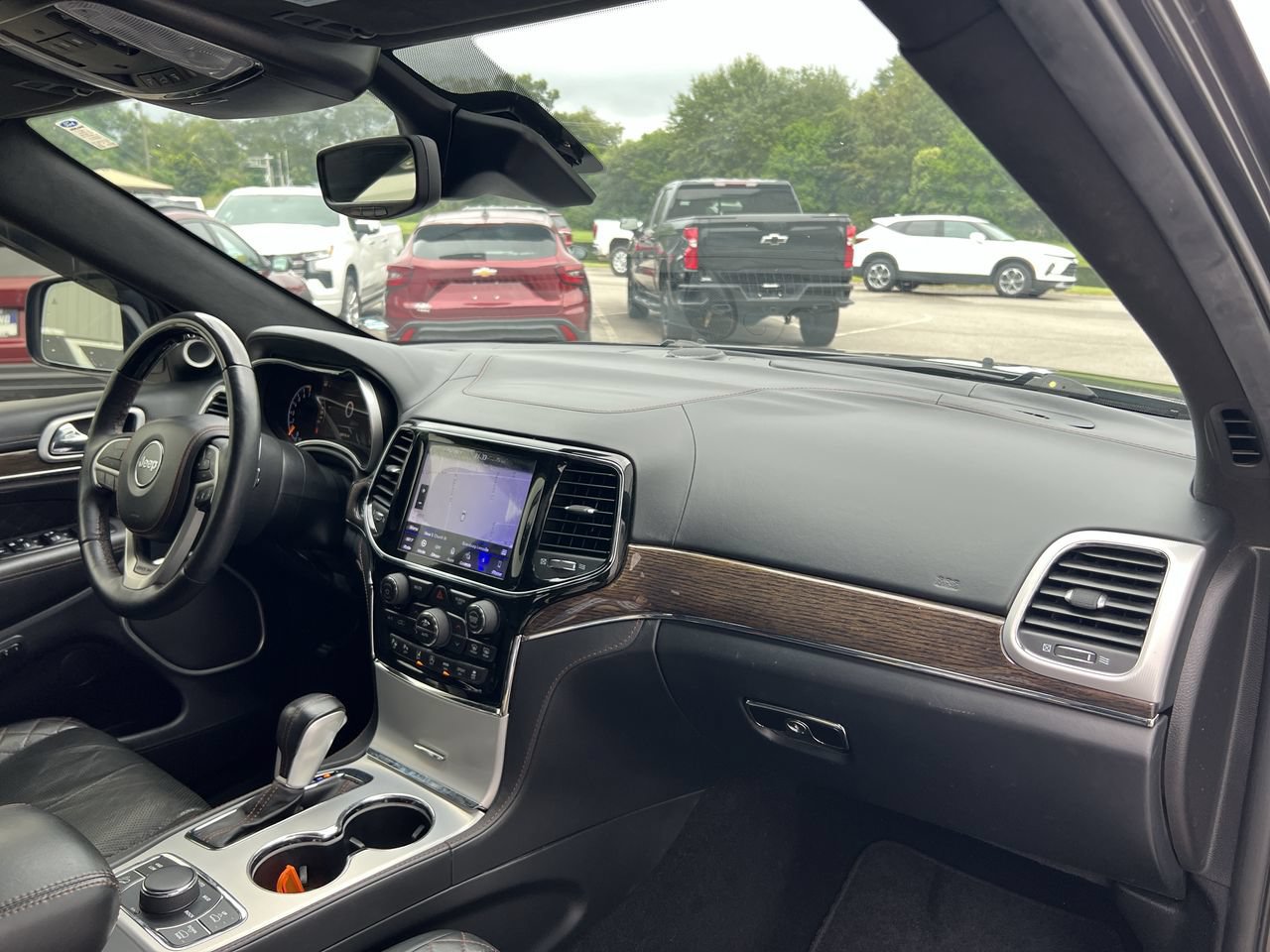 Used 2019 Jeep Grand Cherokee Summit AWD/4WD image 32