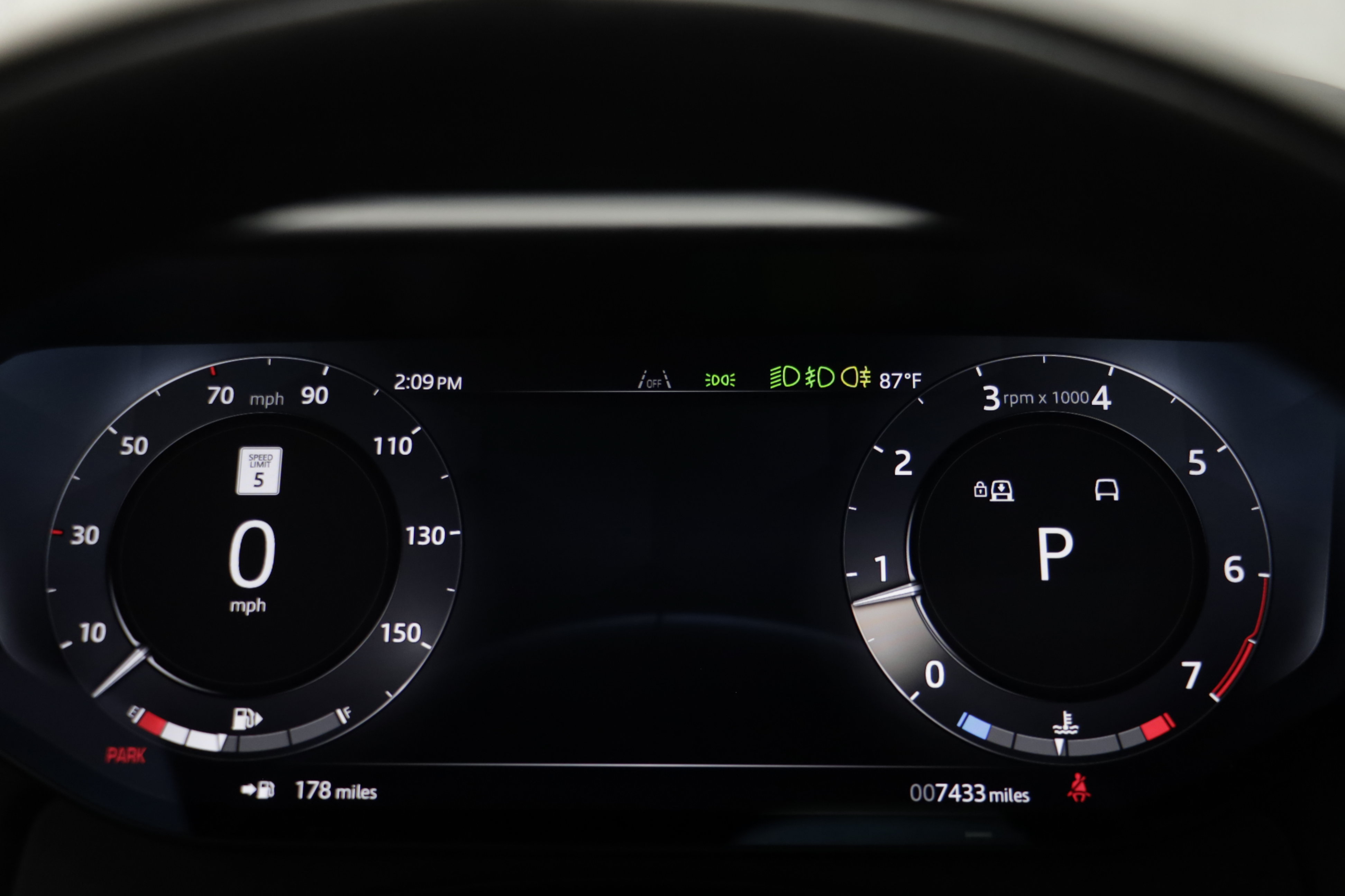 Certified 2026 Land Rover Range Rover Sport SE AWD/4WD image 7