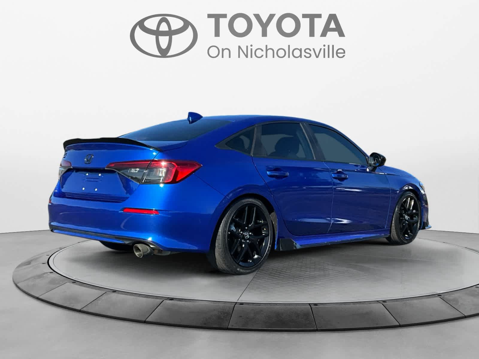 Used 2023 Honda Civic Sport image 5