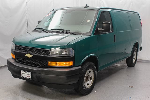 Used 2019 Chevrolet Express 3500 w/ Driver Convenience Package RWD image 6