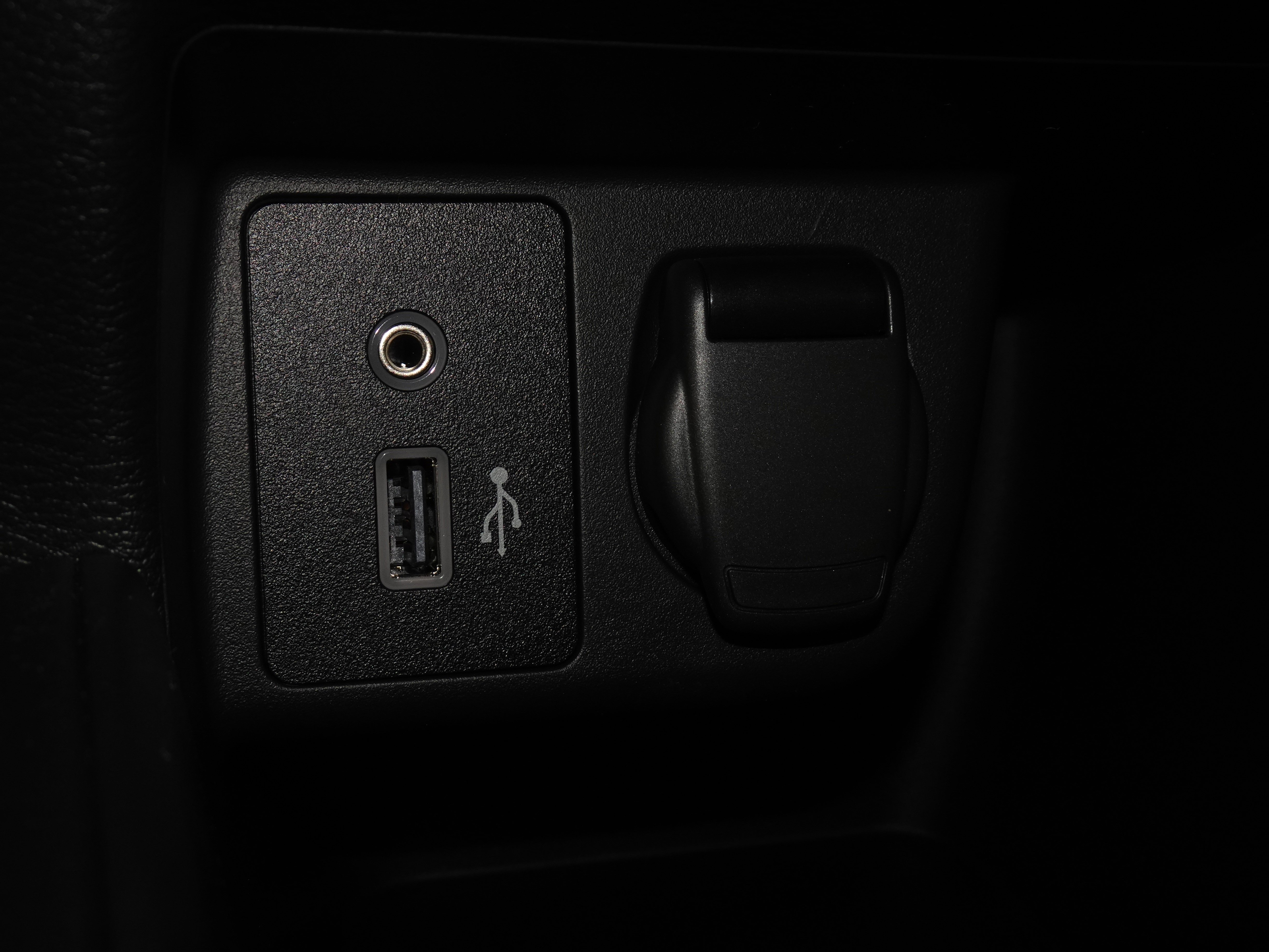 New 2025 Nissan Versa S w/ Trunk Package image 26