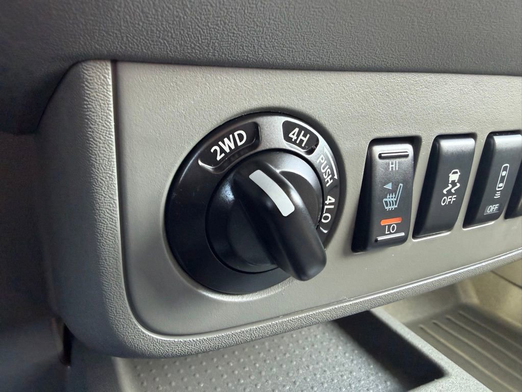 Used 2021 Nissan Frontier SV w/ Midnight Edition Floor Mats image 24