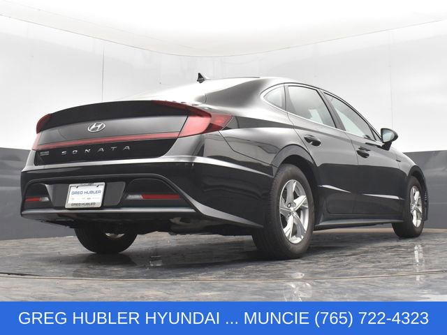 Used 2021 Hyundai Sonata SE w/ Preferred Accessory Package FWD image 17