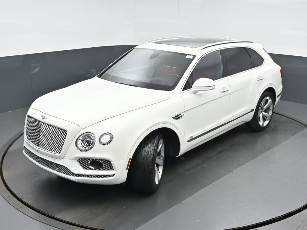 Used 2018 Bentley Bentayga AWD/4WD image 32