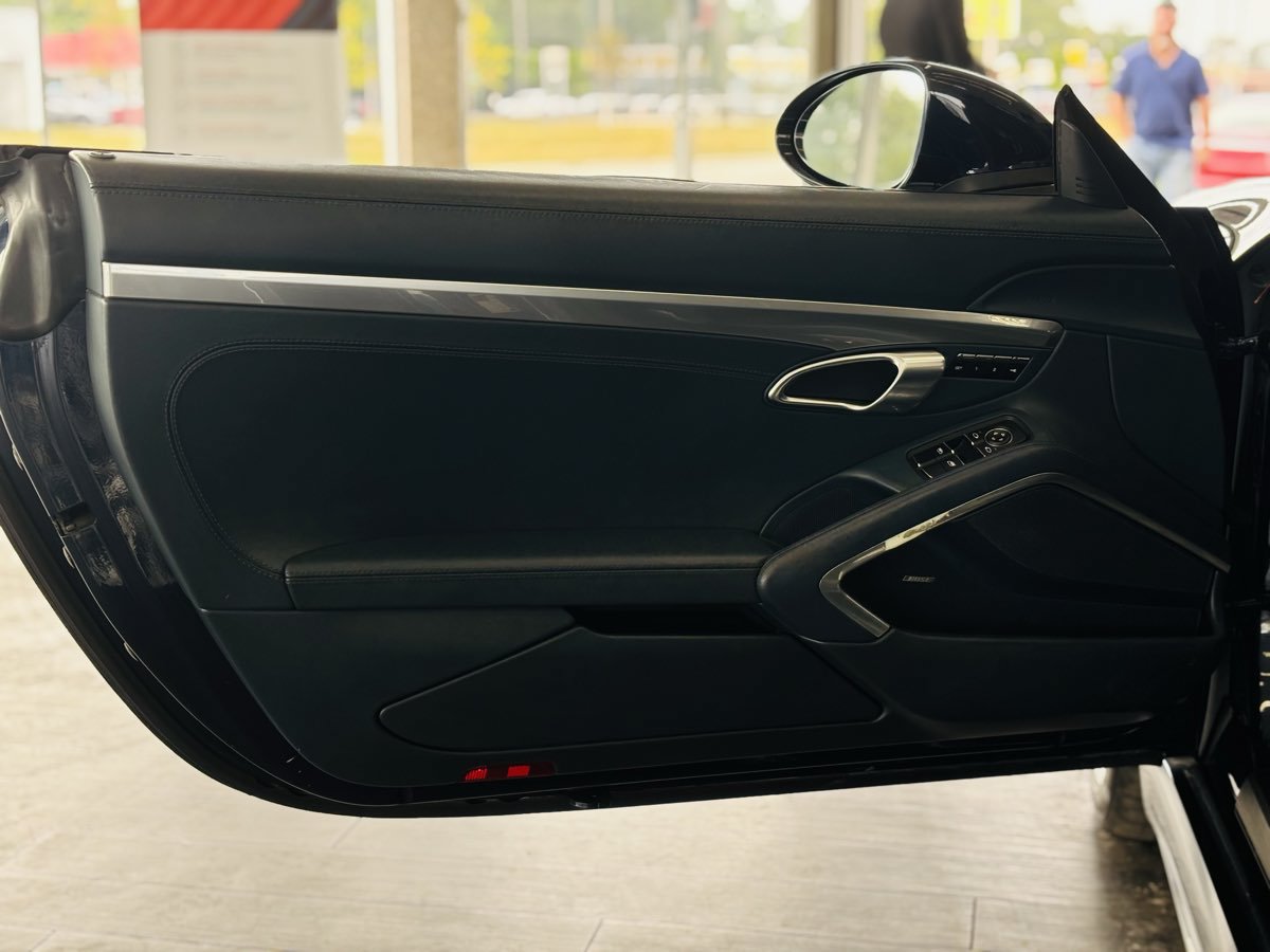 Used 2019 Porsche 718 Boxster RWD image 30