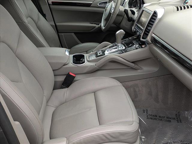 Used 2013 Porsche Cayenne S image 22
