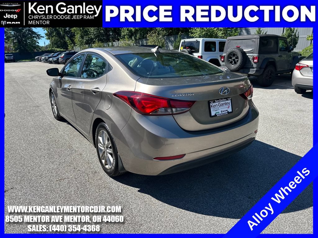 Used 2014 Hyundai Elantra SE w/ Option Group 02 FWD image 6