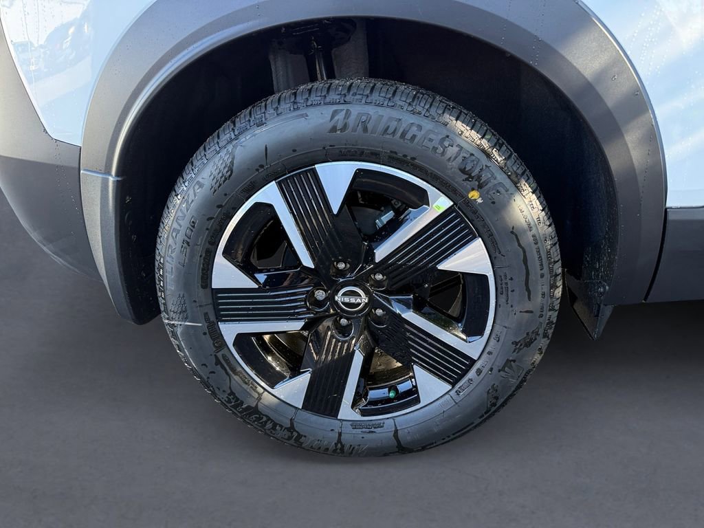 New 2026 Nissan Kicks SV w/ SV Premium Package AWD/4WD image 14