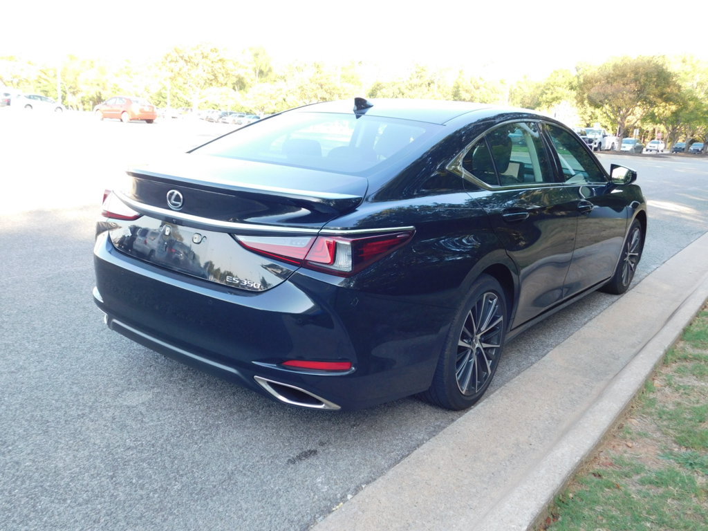 Used 2024 Lexus ES 350 w/ Premium Package FWD image 4