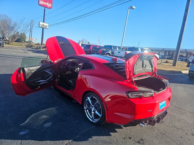 Used 2022 Chevrolet Camaro LT w/ RS Package RWD image 10