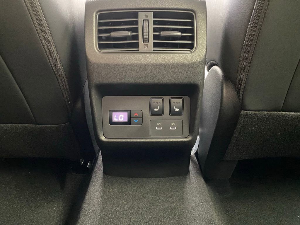 New 2026 Nissan Rogue Platinum w/ Platinum Premium Package image 19