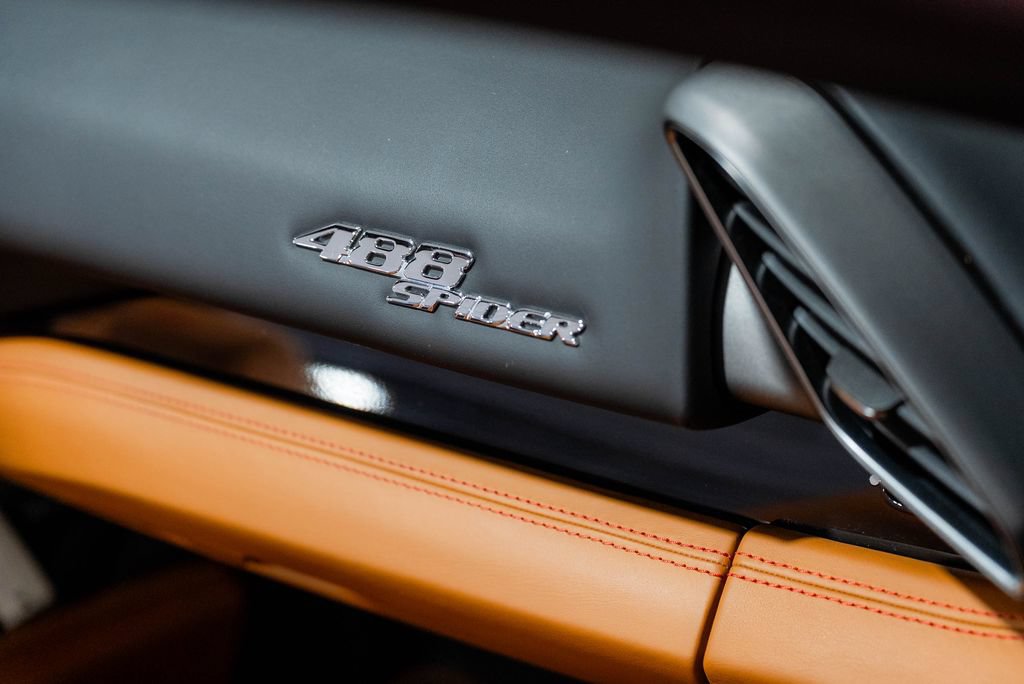 Used 2018 Ferrari 488 Spider RWD image 77