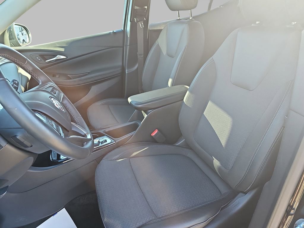 Certified 2023 Buick Encore GX Select w/ Safety Package II image 18