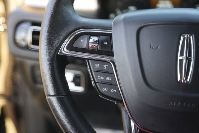 Used 2023 Lincoln Nautilus FWD w/ Premium Package image 22