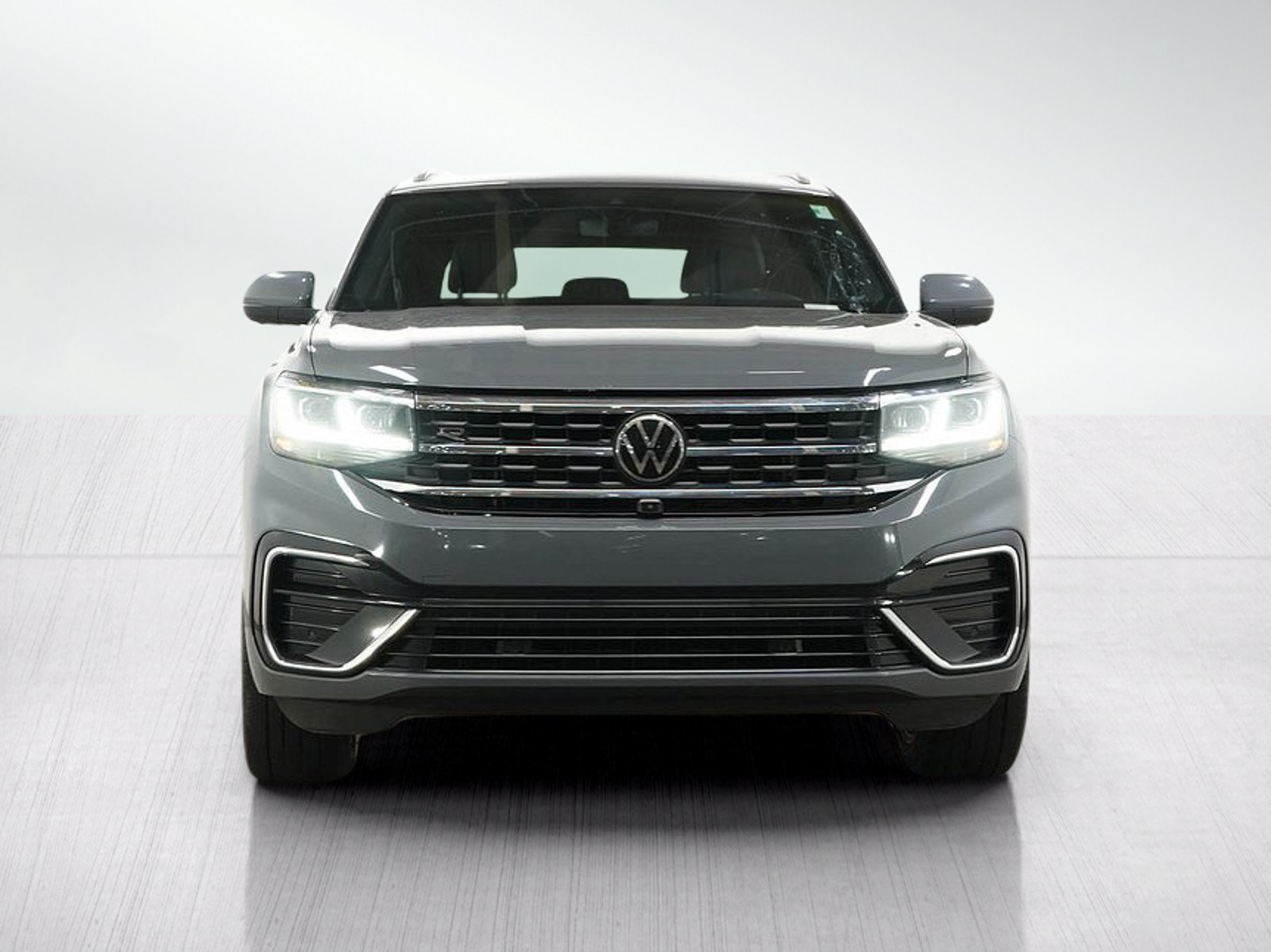 Used 2023 Volkswagen Atlas Cross Sport SEL Premium R-Line AWD/4WD image 9