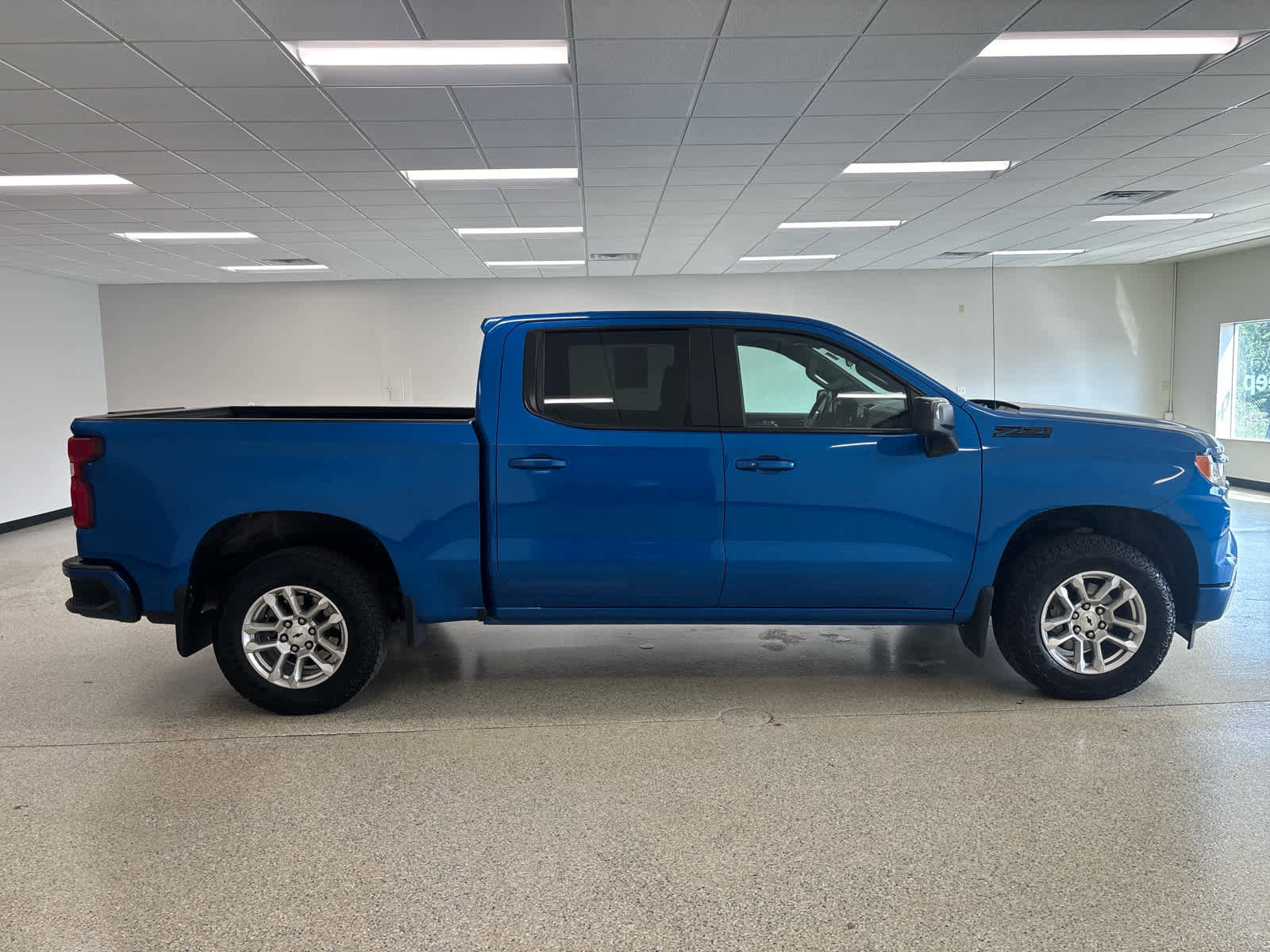 Used 2023 Chevrolet Silverado 1500 RST image 6