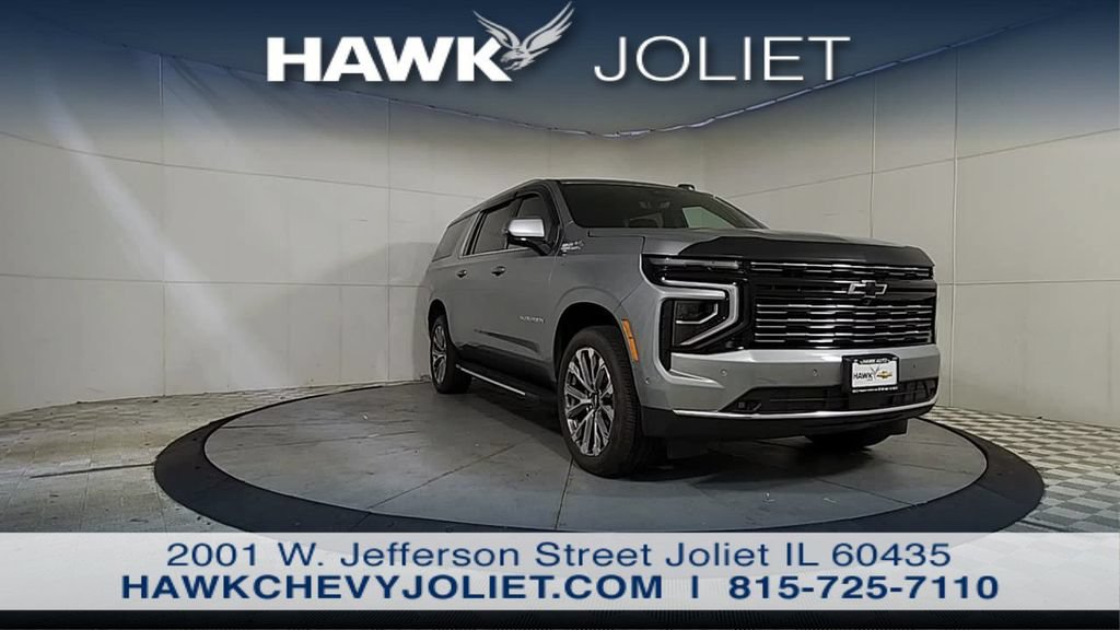 Used 2025 Chevrolet Suburban High Country AWD/4WD image 2