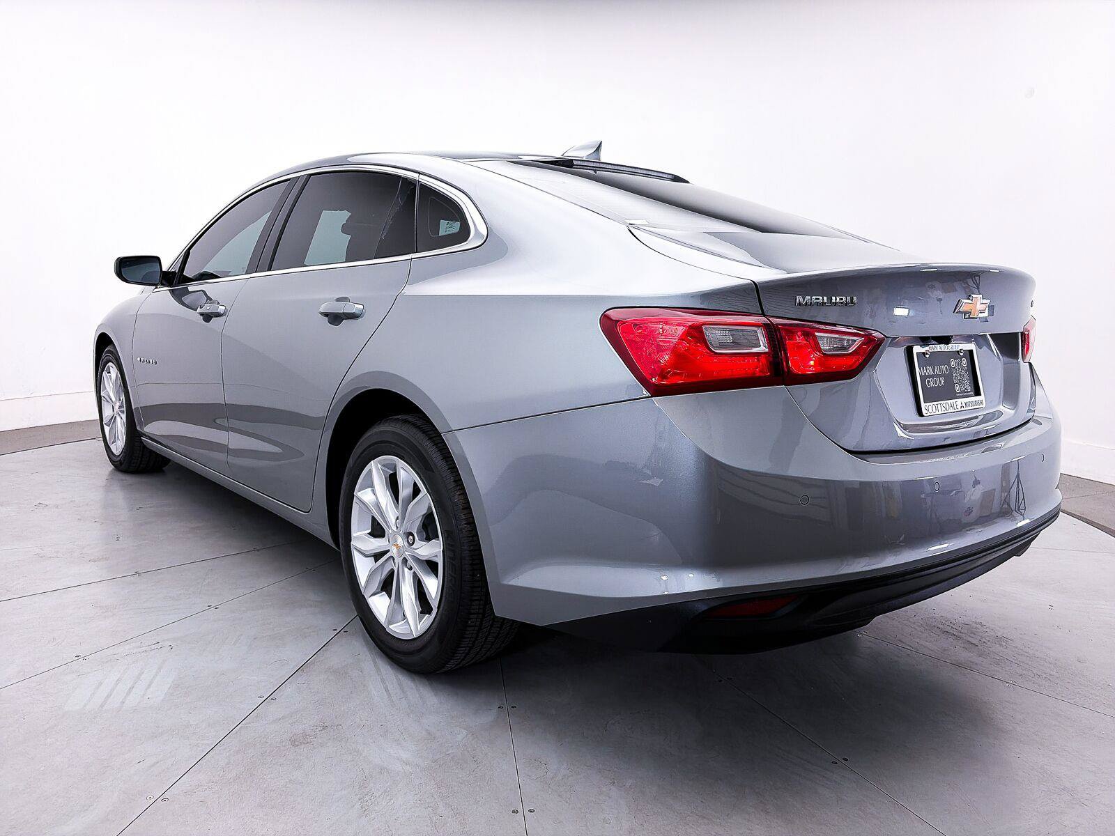 Used 2024 Chevrolet Malibu LT FWD image 11