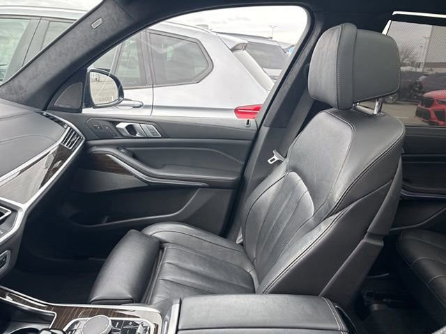 Used 2019 BMW X7 xDrive50i w/ M Sport Package image 22