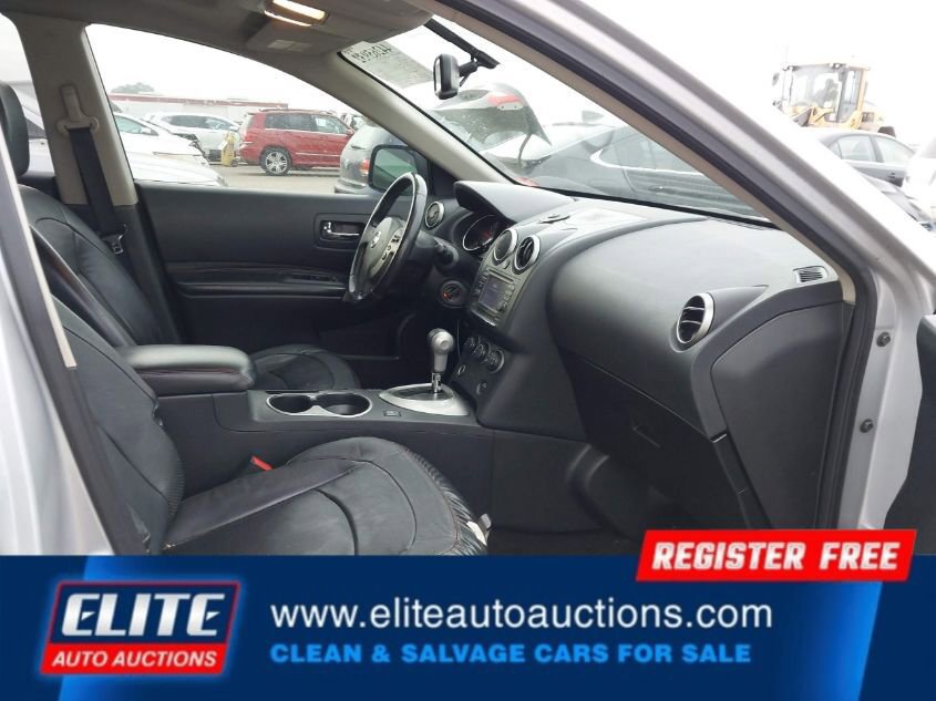 Used 2013 Nissan Rogue SL image 10