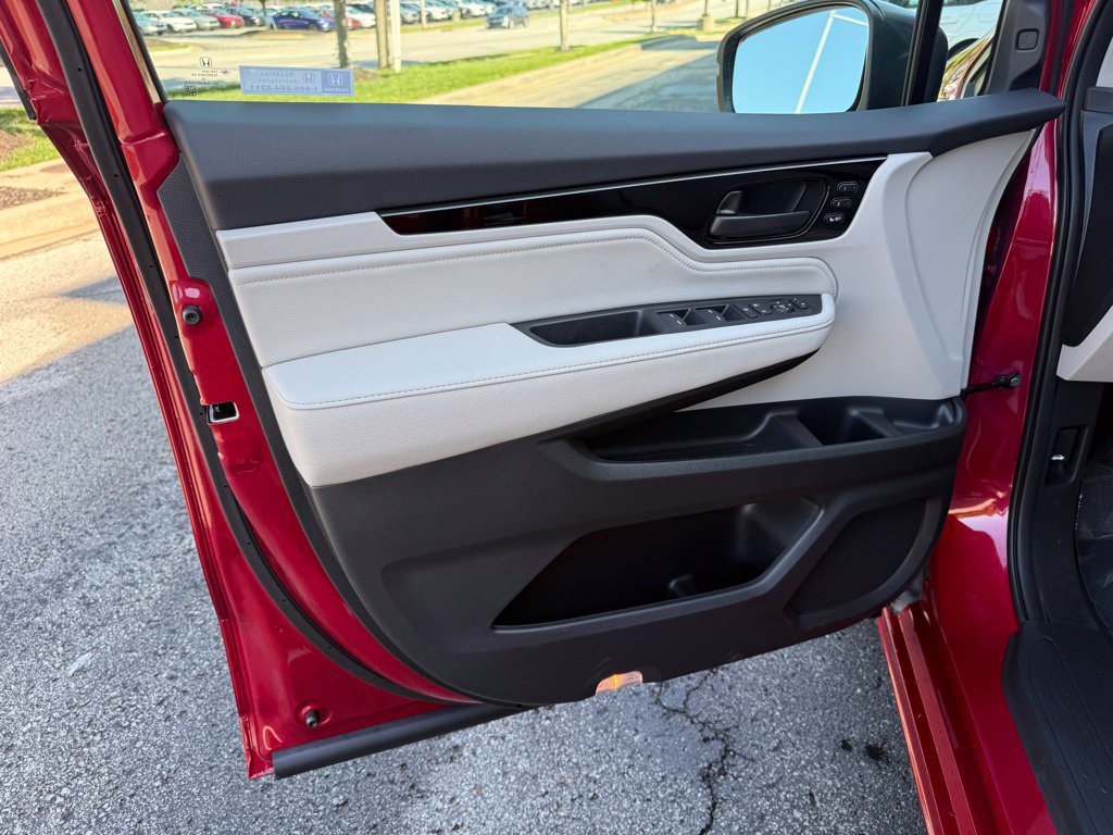 Used 2026 Honda Odyssey Touring image 18