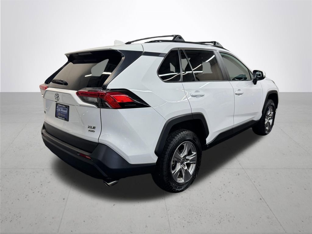 Used 2023 Toyota RAV4 XLE w/ Convenience Package image 7