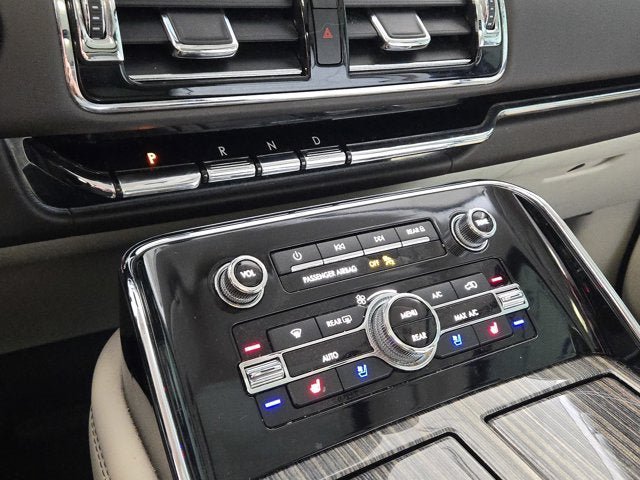 Used 2020 Lincoln Navigator Black Label AWD/4WD image 27