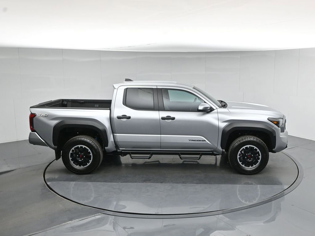 Used 2025 Toyota Tacoma TRD Off-Road image 41