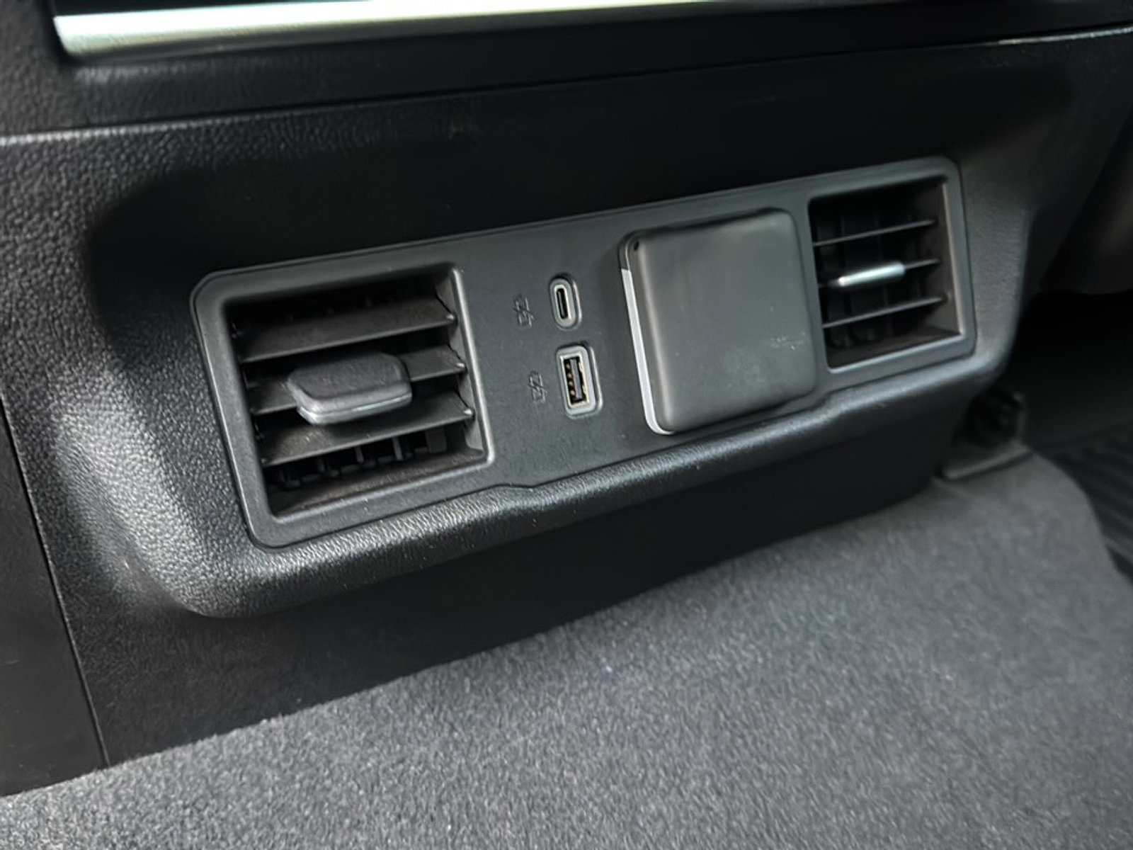 Used 2025 Chevrolet Silverado 2500 LT w/ Convenience Package image 19