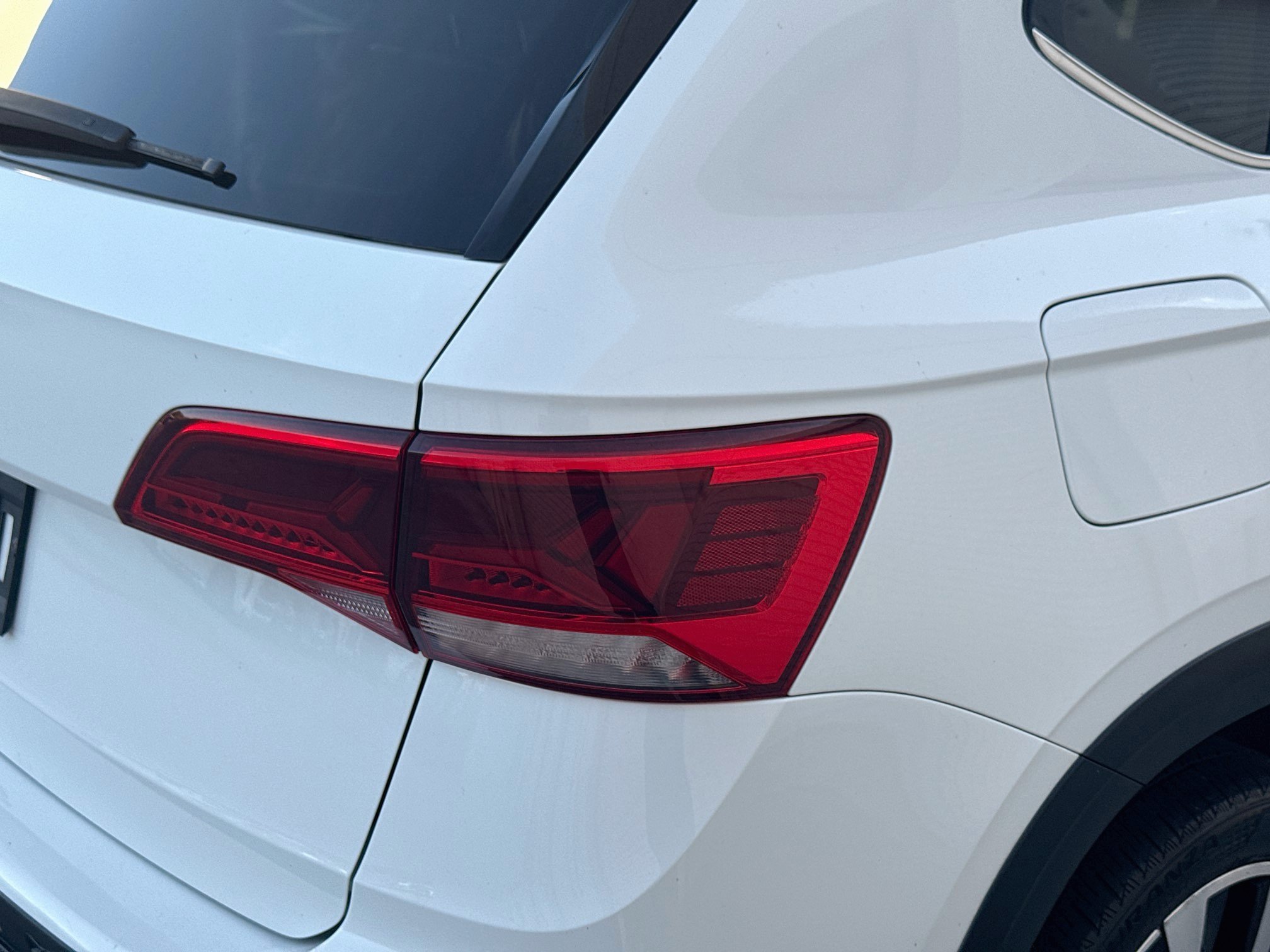 Certified 2022 Volkswagen Taos SE FWD image 27